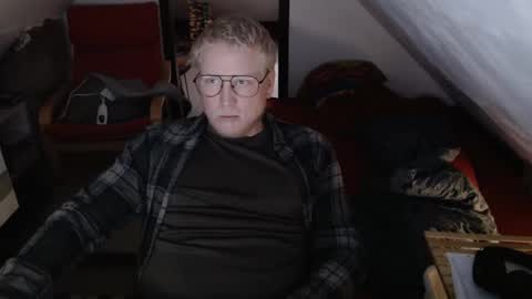 Snapshot of pussylovercb chatting on September 30, 9:25 am pussylovercb online show from September 30, 9:25 am