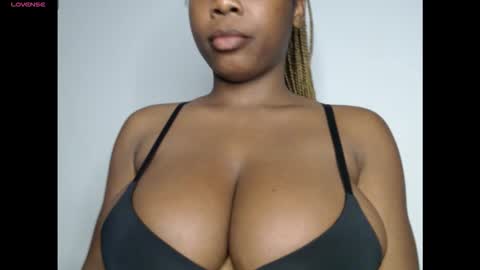 Snapshot of pussyxcockx chatting on December 21, 7:32 pm pussyxcockx online show from December 21, 7:32 pm