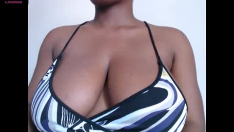 Snapshot of pussyxcockx chatting on January 15, 11:37 am pussyxcockx online show from January 15, 11:37 am