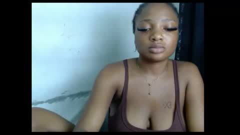 Snapshot of pussyxwetx chatting on April 29, 10:49 pm pussyxwetx online show from April 29, 10:49 pm