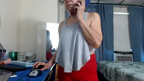 Snapshot of putiputi4u chatting on June 16, 1:25 pm putiputi4u online show from June 16, 1:25 pm