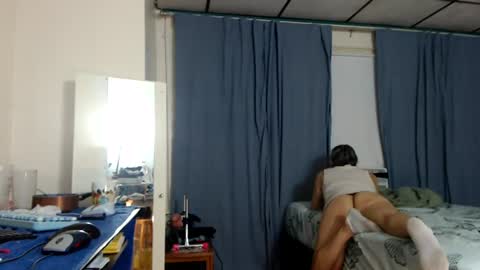 putiputi4u online show from June 25, 5:23 am