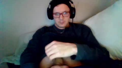 Snapshot of pvghhyt chatting on February 13, 1:15 pm park online show from February 13, 1:15 pm