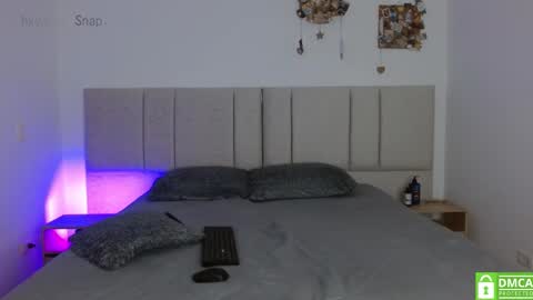 Milan  Elian online show from February 24, 11:47 pm