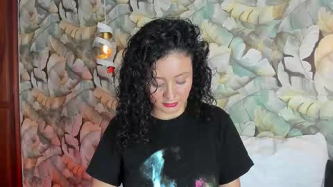 qadeshh  online show from October 13, 6:13 am