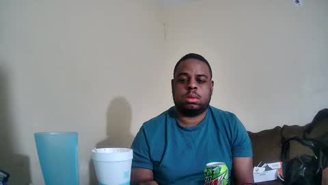 Snapshot of qbeastq2good chatting on December 7, 3:52 pm firehot online show from December 7, 3:52 pm