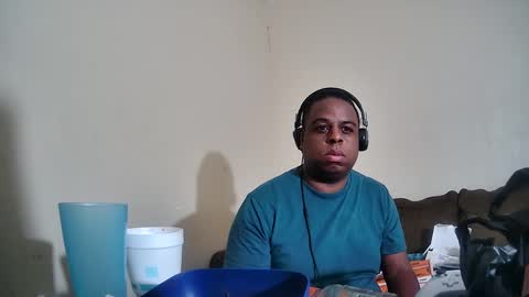 Snapshot of qbeastq2good chatting on December 11, 12:23 pm firehot online show from December 11, 12:23 pm