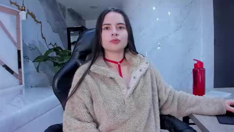 Qetsyah online show from February 4, 1:28 pm