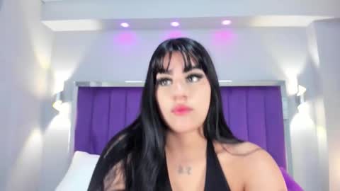 Qetzia online show from October 3, 5:10 pm