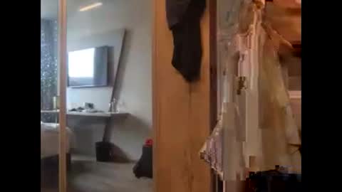 Quentin online show from October 13, 10:26 am