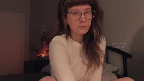 Snapshot of quack__quack chatting on February 27, 3:05 pm online show from February 27, 3:05 pm