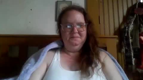 Snapshot of queen2118694 chatting on March 2, 8:26 pm naughty Queen online show from March 2, 8:26 pm