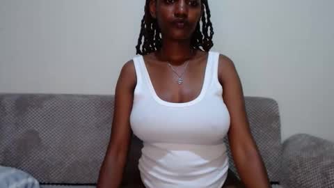 Snapshot of queen74890 chatting on September 12, 1:55 pm queen74890 online show from September 12, 1:55 pm