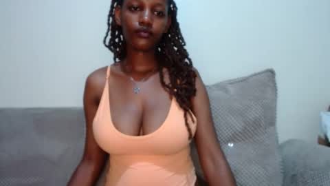 Snapshot of queen74890 chatting on September 16, 4:13 am queen74890 online show from September 16, 4:13 am