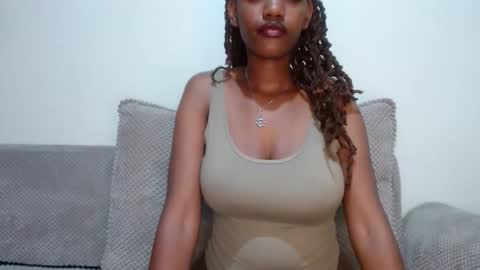 Snapshot of queen74890 chatting on September 16, 8:43 pm queen74890 online show from September 16, 8:43 pm