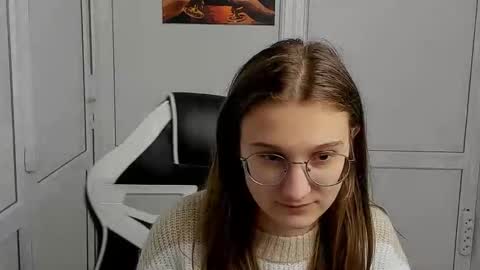 Amelie online show from April 7, 7:53 am