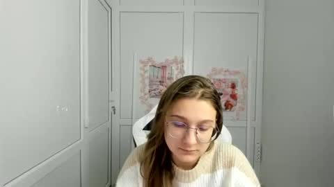 Amelie online show from May 28, 8:33 am