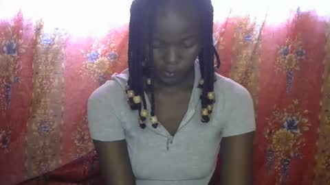 queen_banice online show from October 9, 9:18 am