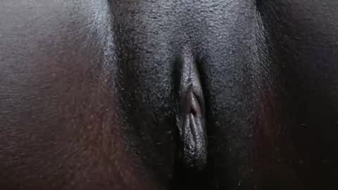 queen_bee6 online show from April 26, 7:28 am