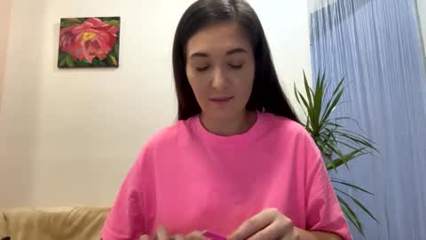 Snapshot of queen_chatur chatting on January 20, 4:01 pm Viktoria online show from January 20, 4:01 pm