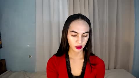 Snapshot of queen_danaya chatting on June 28, 1:55 am queen_danaya online show from June 28, 1:55 am