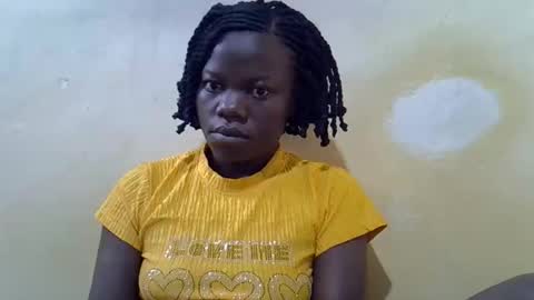 Snapshot of queen_darling3 chatting on November 6, 6:25 am Gentrix online show from November 6, 6:25 am