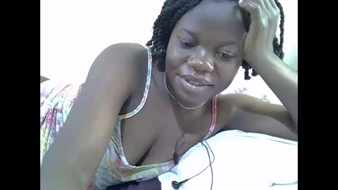 Snapshot of queen_darling3 chatting on November 18, 10:31 am Gentrix online show from November 18, 10:31 am