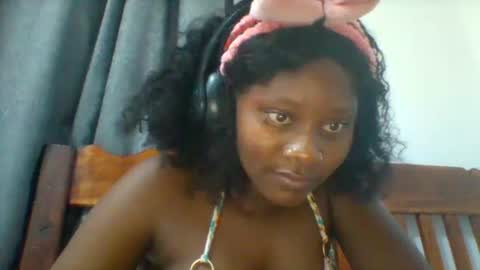 queen_diveer online show from October 1, 9:21 pm