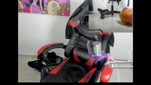 queen_findom1 online show from January 15, 5:23 am