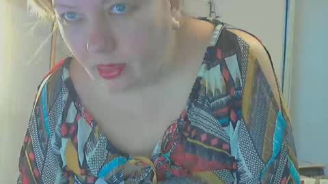 queen_jane8 online show from December 7, 11:40 am