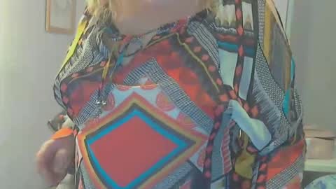 queen_jane8 online show from December 16, 10:03 pm