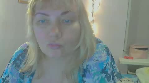 queen_jane8 online show from January 12, 8:57 pm