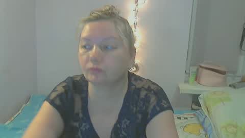 queen_jane8 online show from February 18, 5:10 pm