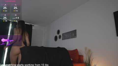 queen_leylla online show from May 30, 5:37 am