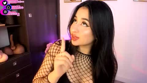 Snapshot of queen_liana chatting on November 9, 8:45 am Liana online show from November 9, 8:45 am