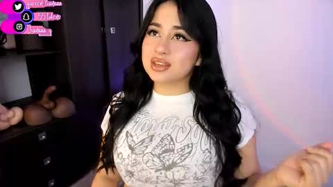 Snapshot of queen_liana chatting on November 13, 8:46 am Liana online show from November 13, 8:46 am