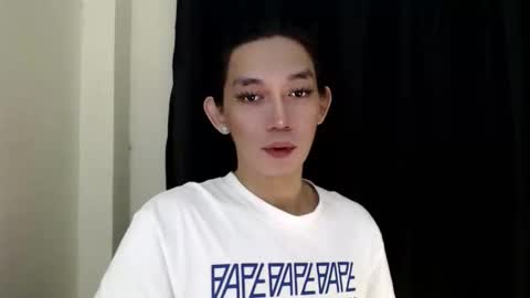 Queen Lucifer online show from December 15, 4:33 pm