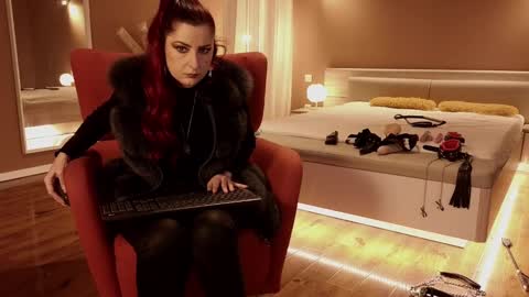 Mistresss Manifest online show from February 16, 7:48 am