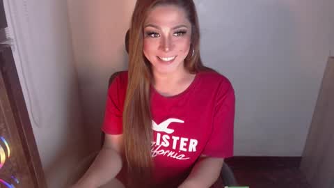 Snapshot of queen_of_all_queens chatting on February 6, 3:04 pm samantha online show from February 6, 3:04 pm