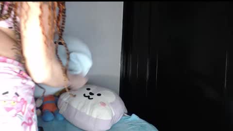 queen_of_m111lk online show from November 21, 2:21 am