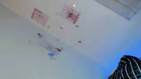 CHESKA FUCK online show from June 19, 11:36 am