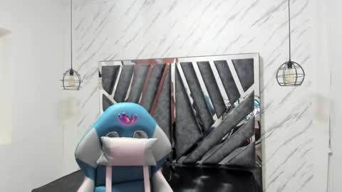   online show from October 9, 11:19 am