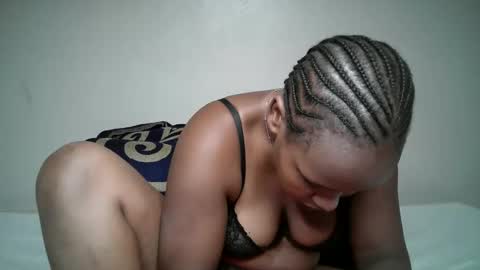 queen_pretty11 online show from May 12, 10:07 pm