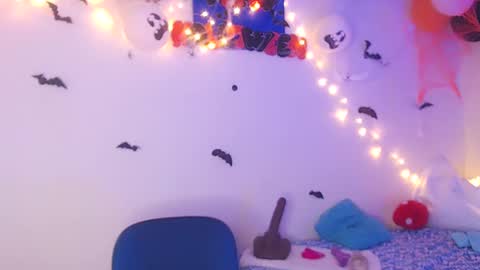 Snapshot of queenalya_ chatting on October 31, 4:57 am Ahlya online show from October 31, 4:57 am