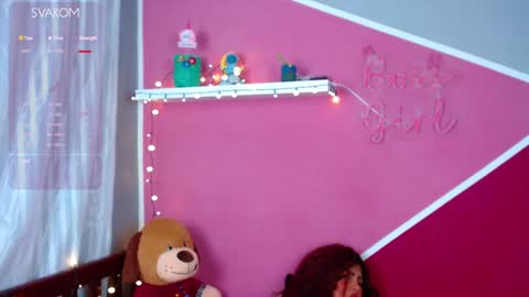 Queenamazon  online show from February 7, 8:33 am