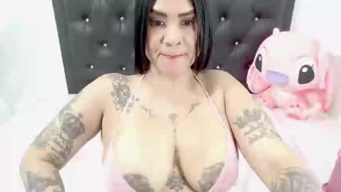 Queenbusty1 online show from February 22, 1:09 pm