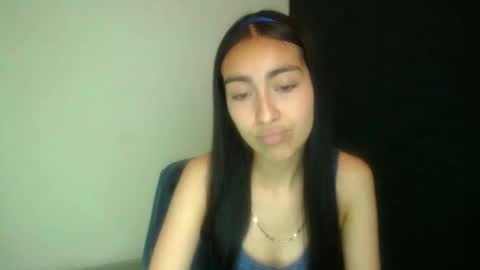 Snapshot of queenbyte_18 chatting on November 25, 6:30 pm queenbyte_18 online show from November 25, 6:30 pm