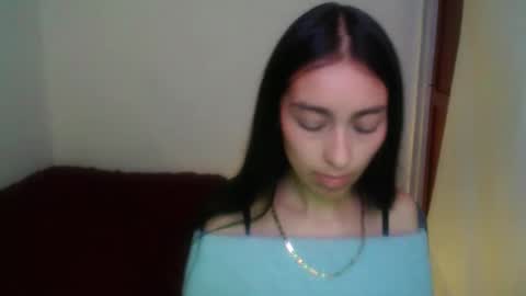 queenbyte_18 online show from December 19, 2:40 am