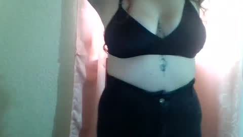 queenfitnnes 82 online show from February 13, 6:59 pm