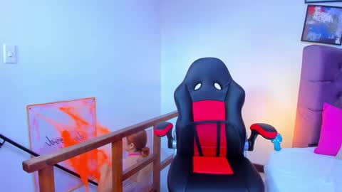 Queen online show from October 21, 6:52 pm